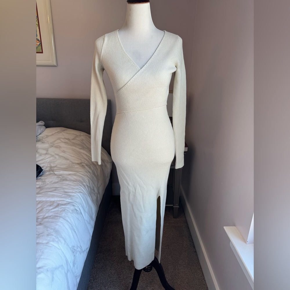 Abercrombie & Fitch A&F Long Sleeve Cream Knit Wrap Dress Size Small/Tall